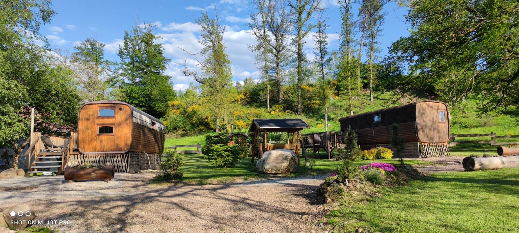 Hotel Ma Roulotte Sous Les Chenes "La Passionnee" Raon-aux-Bois Exterior foto